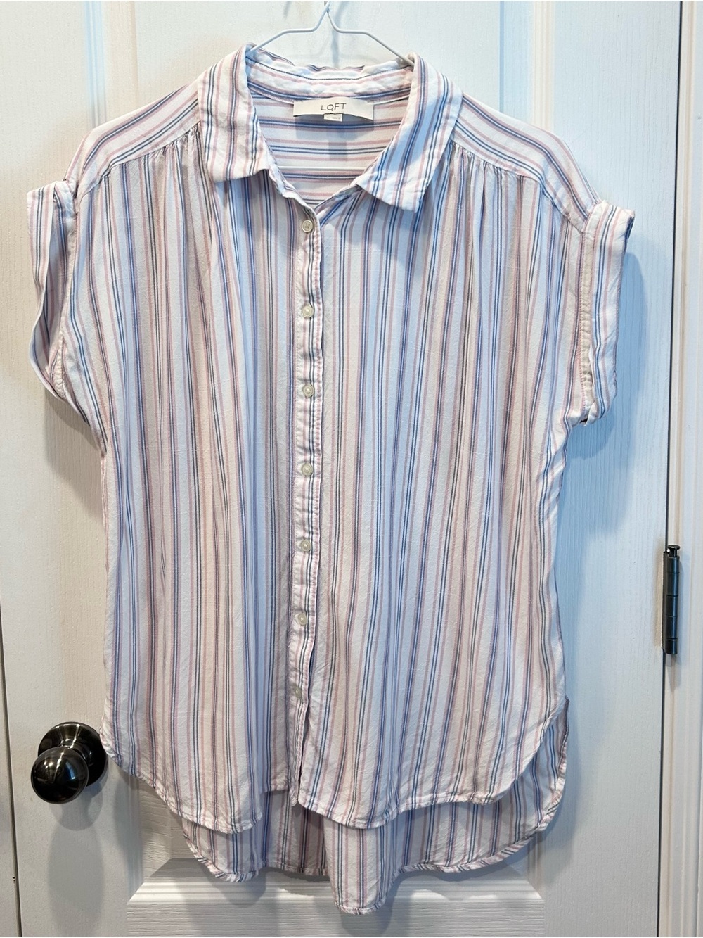 Loft Women’s Pink/Blue/White Striped Rolled Short Sleeve Button Up Hi/Low Top MD